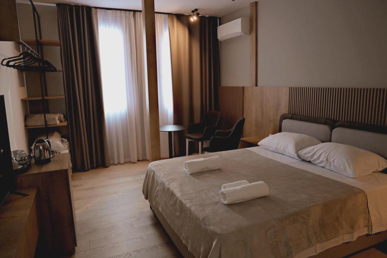 Sol Hotel Шкодер Экстерьер фото
