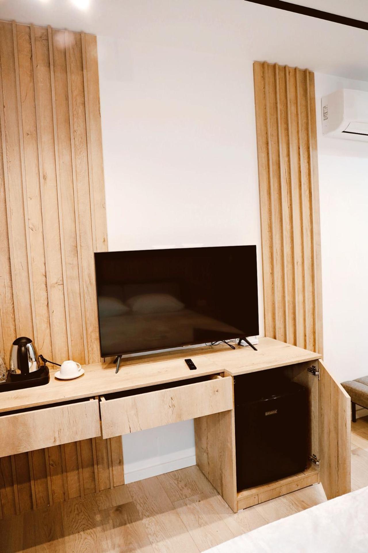 Sol Hotel Шкодер Экстерьер фото